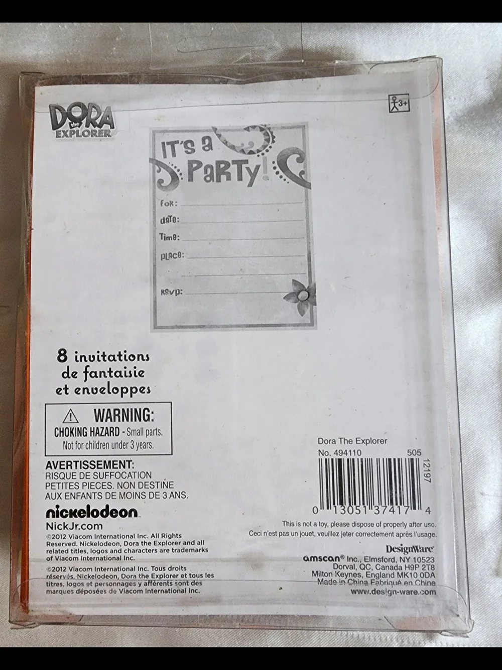 Dora the Explorer Kids Gift Wrap & Cards - Colorful Dora Design
